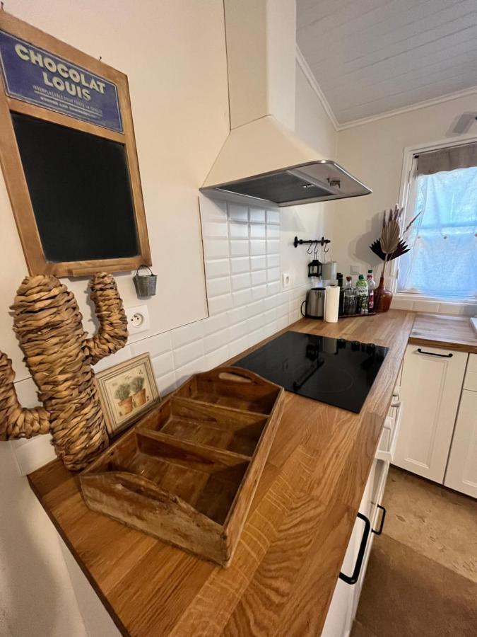 Maison Provencale Au Calme De La Campagne Avec Jacuzzi Apartment Aix-en-Provence