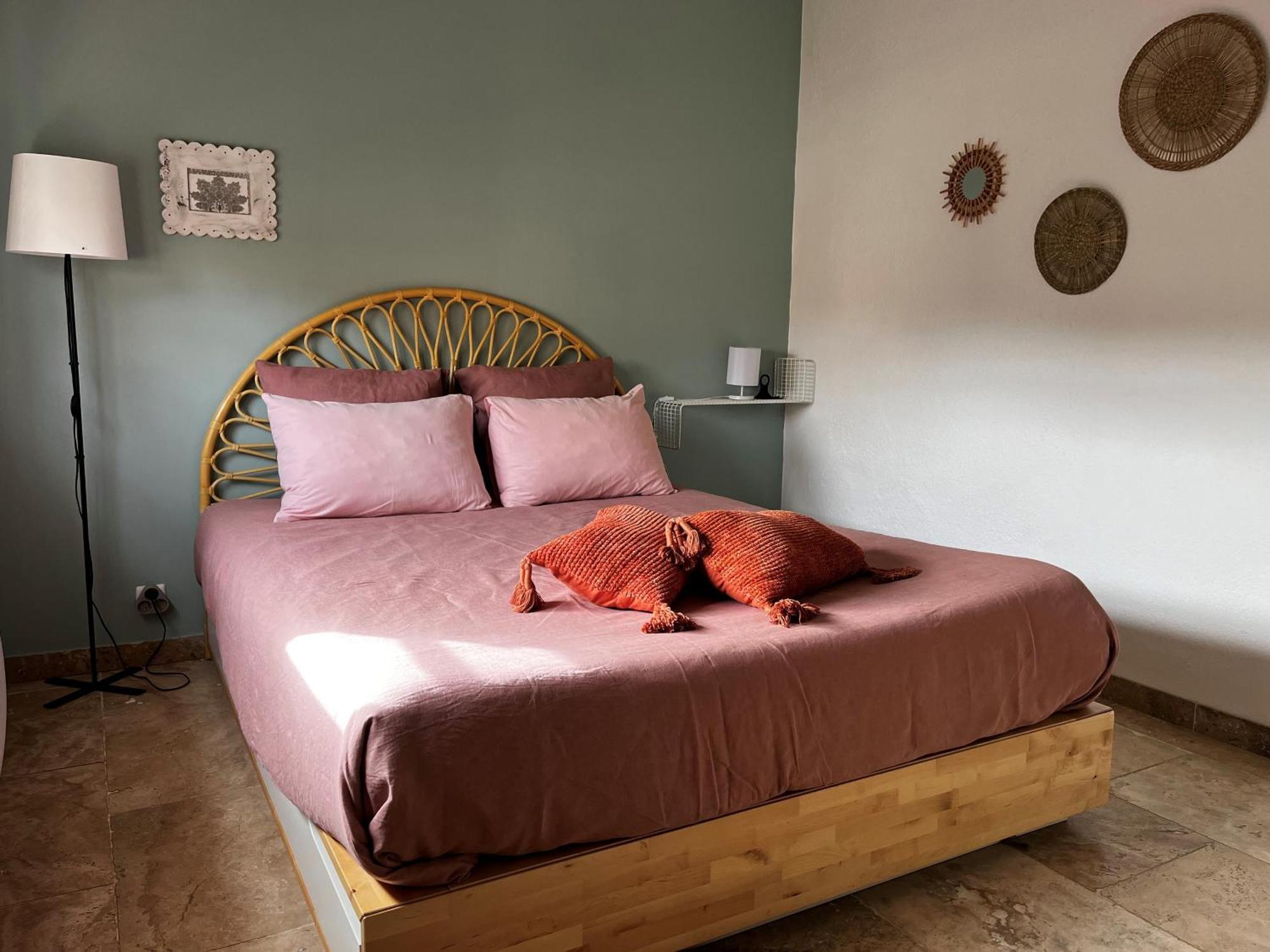Maison Provencale Au Calme De La Campagne Avec Jacuzzi