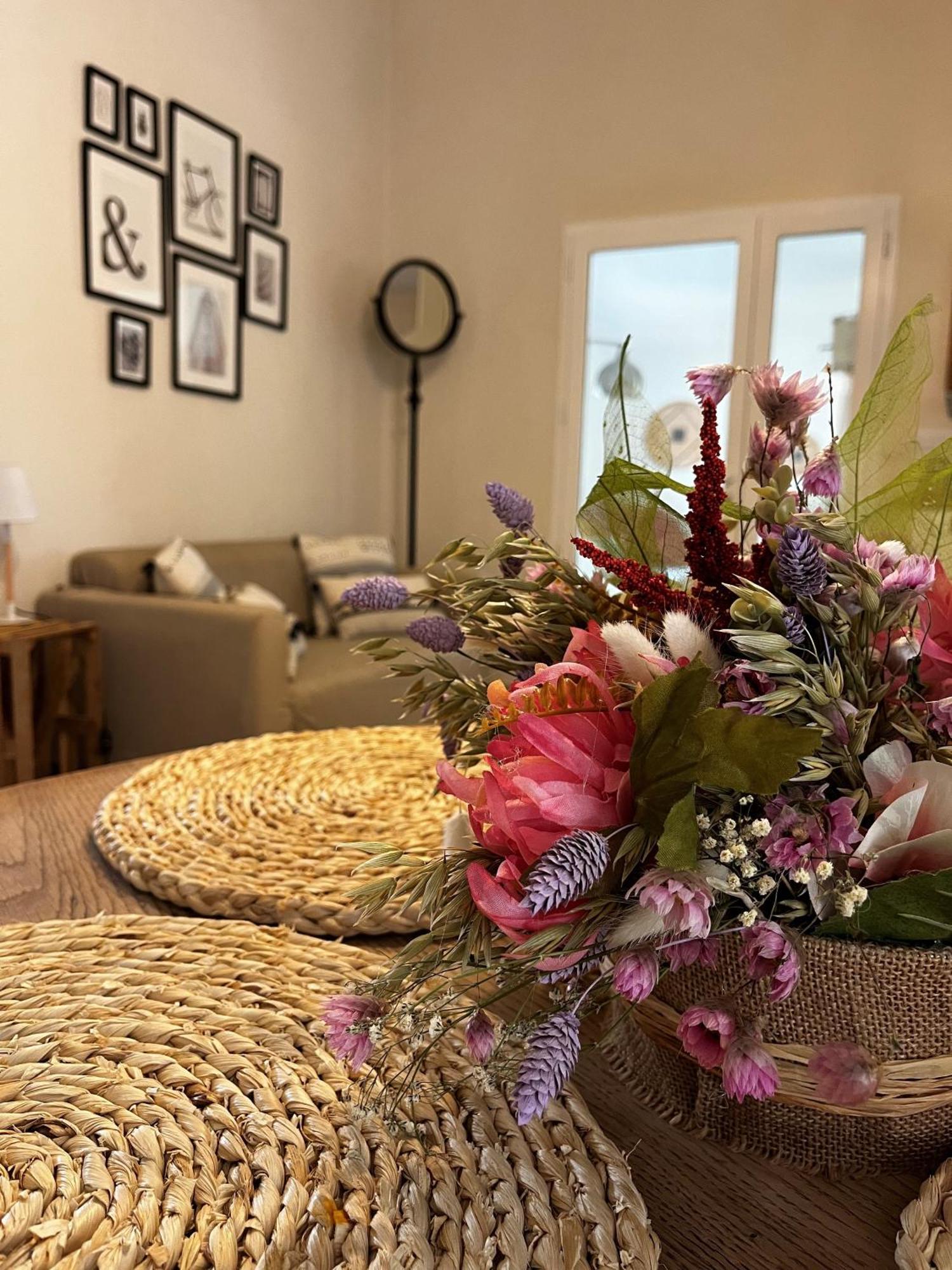 Maison Provencale Au Calme De La Campagne Avec Jacuzzi Apartment *