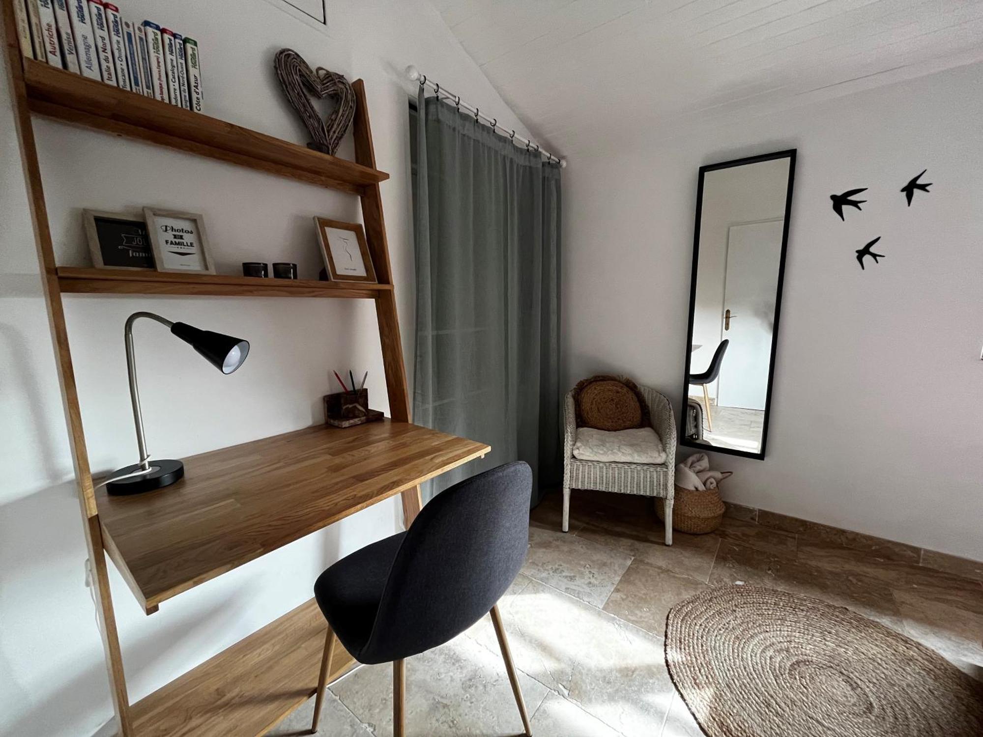 Maison Provencale Au Calme De La Campagne Avec Jacuzzi *