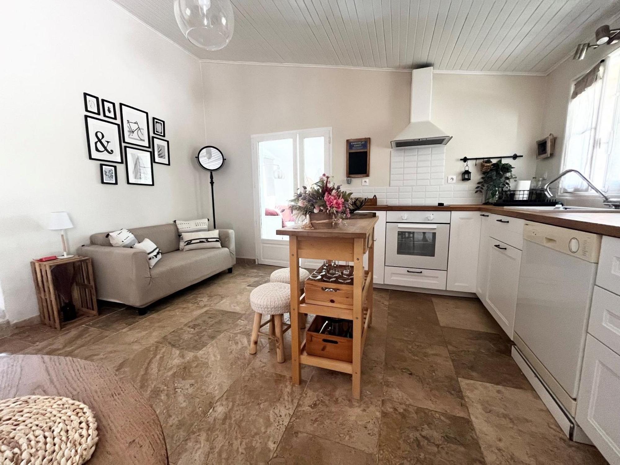 Maison Provencale Au Calme De La Campagne Avec Jacuzzi Aix-en-Provence