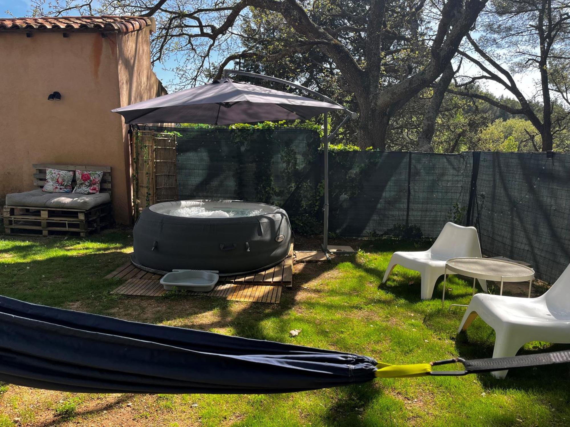 Maison Provencale Au Calme De La Campagne Avec Jacuzzi