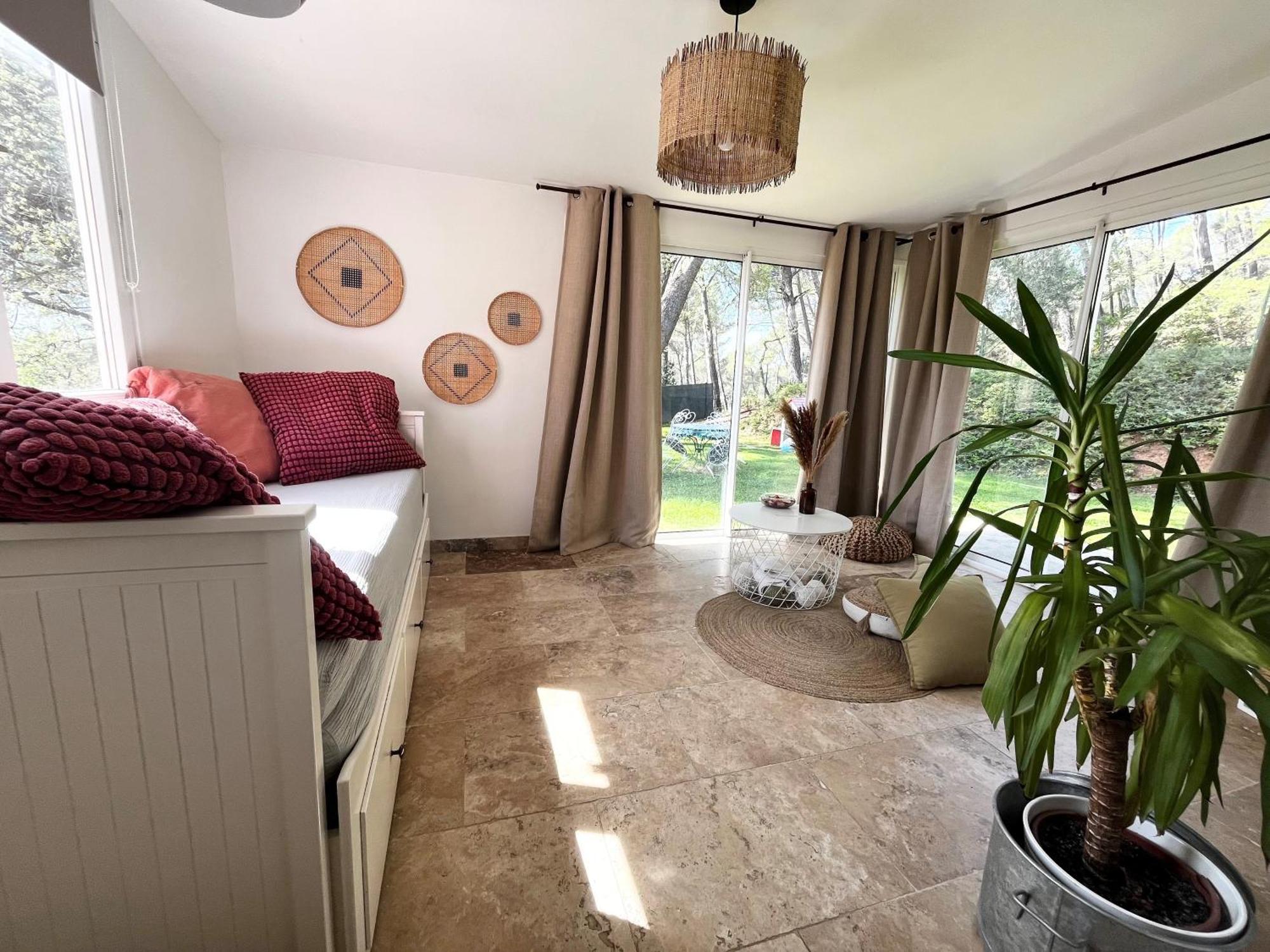 Maison Provencale Au Calme De La Campagne Avec Jacuzzi Aix-en-Provence
