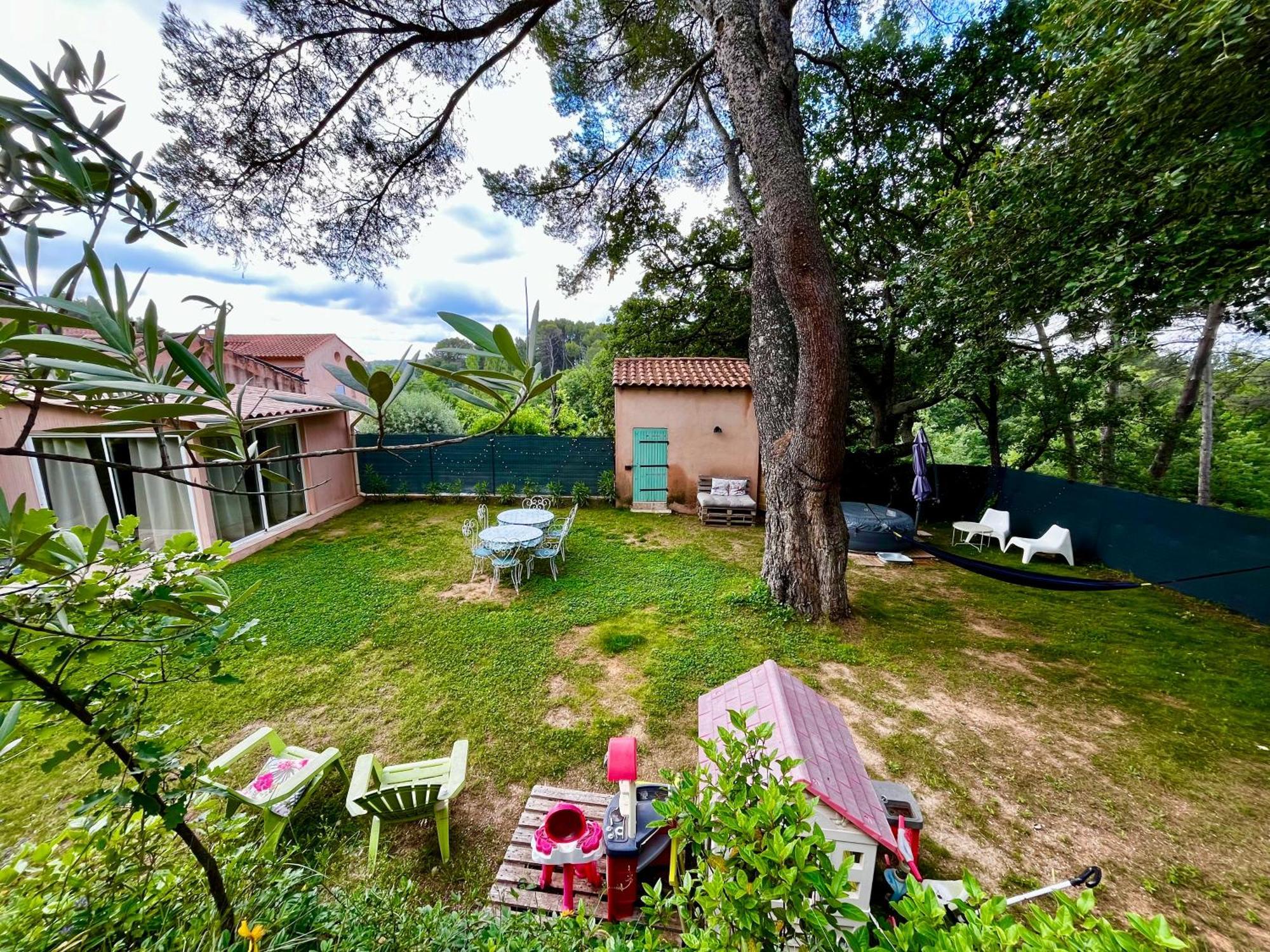 Maison Provencale Au Calme De La Campagne Avec Jacuzzi *