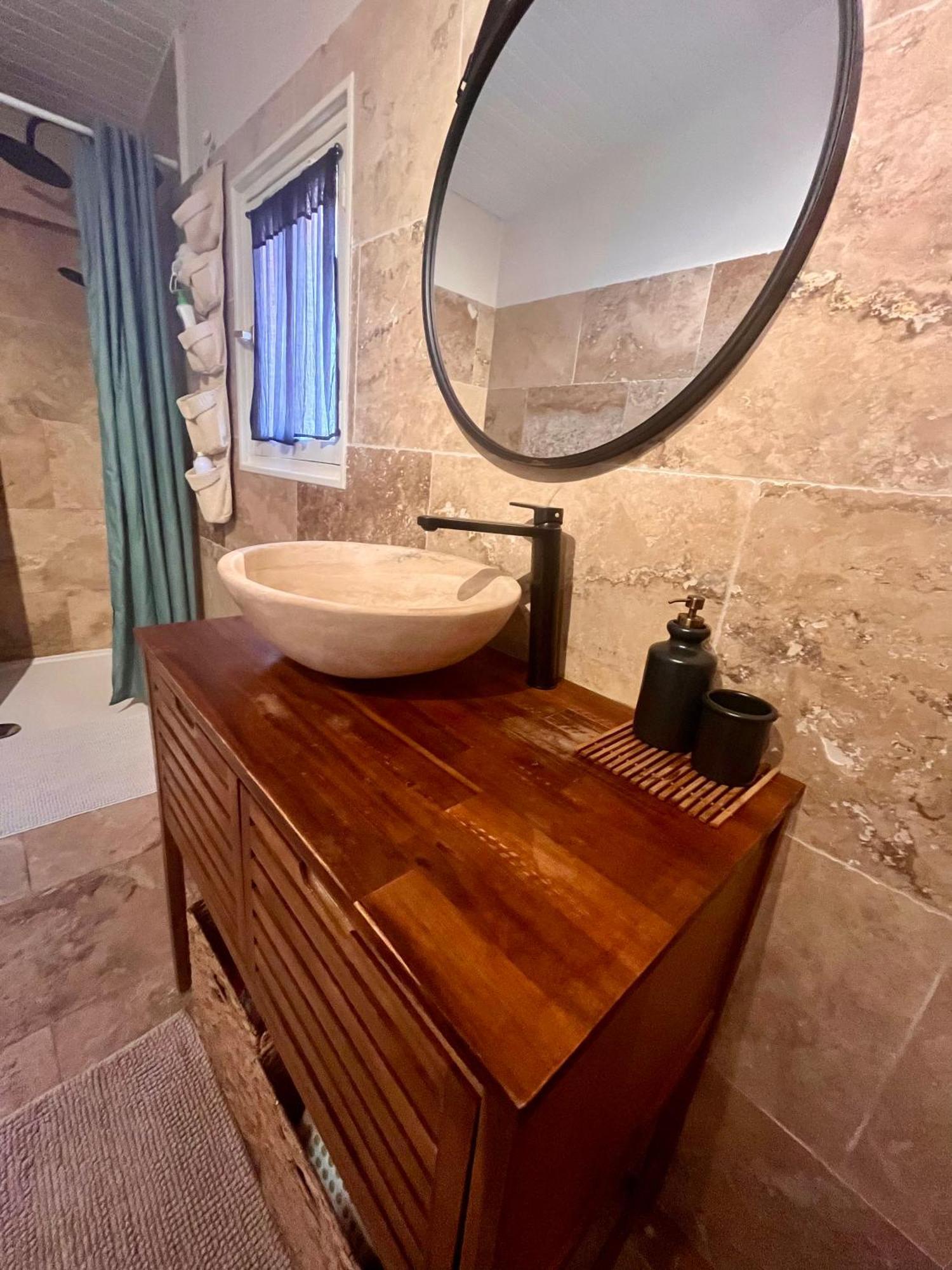 Maison Provencale Au Calme De La Campagne Avec Jacuzzi
